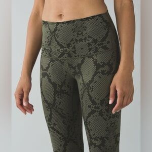 Lululemon Wunder Under Crop - High Rise *Full On Luon
